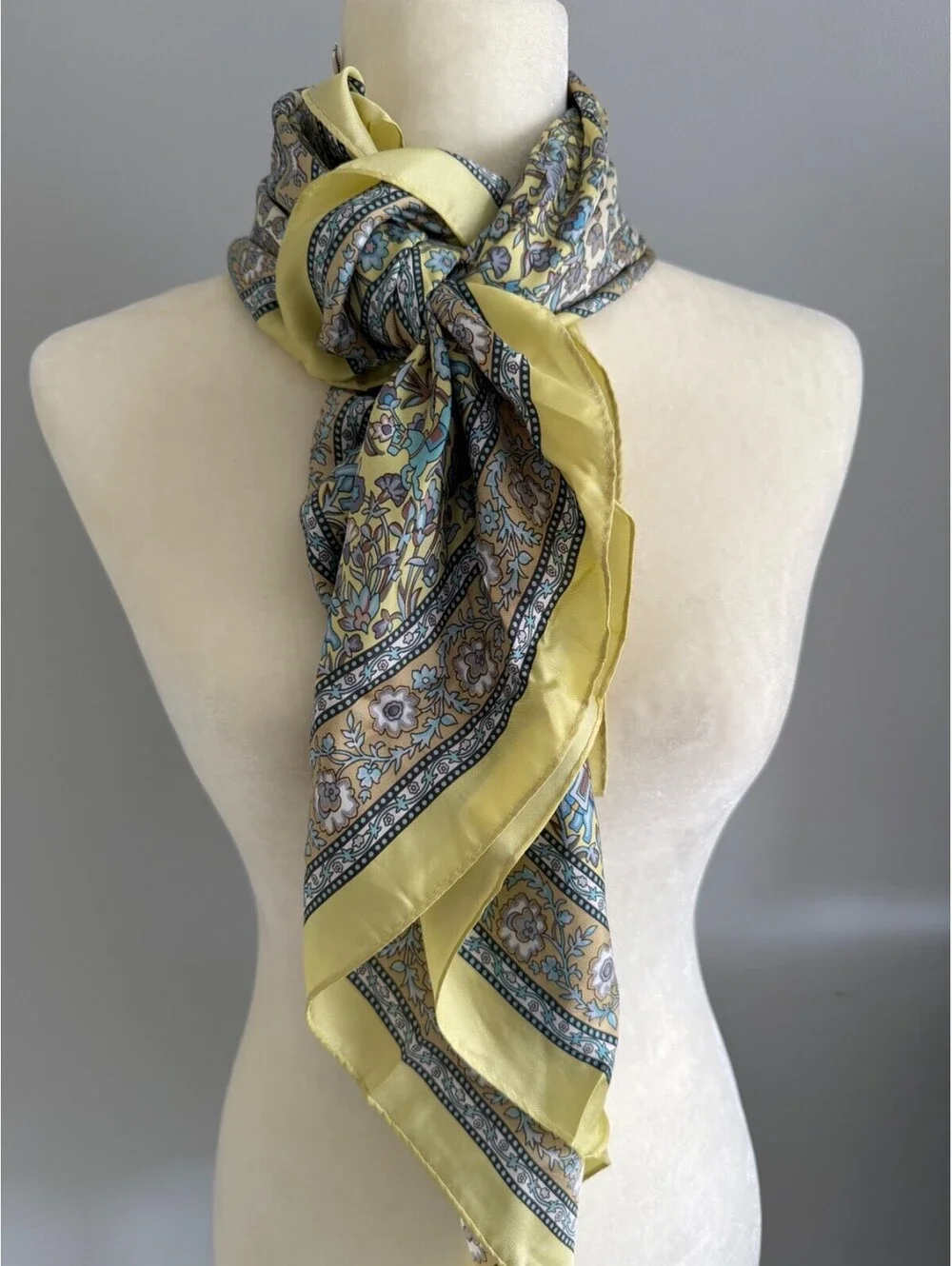 Lui Chantant Silk Scarf Vintage Animal Floral Print Elephant Tiger Yellow 33